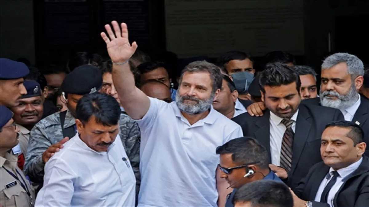 लोकतंत्र बचाने की इस लड़ाई में सच्चाई ही मेरा हथियार : राहुल गांधी